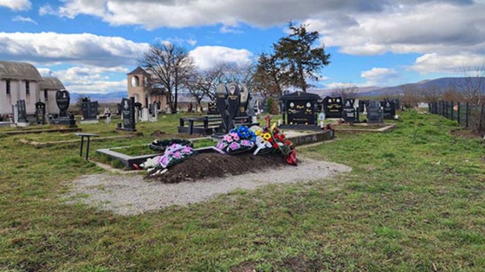 Oskrnavljen grob u Lipljanu